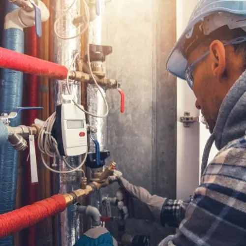 technician-onsite-1-hottocold technician-onsite hottocold